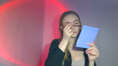 Snapshot of lulu_baby1 chatting on March 1, 8:13 am Lulu Baby18 online show from March 1, 8:13 am