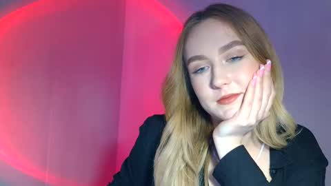 Snapshot of lulu_baby1 chatting on March 1, 11:17 am Lulu Baby18 online show from March 1, 11:17 am