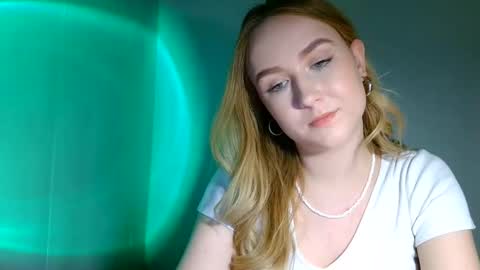 Snapshot of lulu_baby1 chatting on March 4, 4:41 pm Lulu Baby18 online show from March 4, 4:41 pm