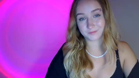 Snapshot of lulu_baby1 chatting on September 10, 7:58 pm Lulu Baby18 online show from September 10, 7:58 pm