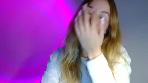 Snapshot of lulu_baby1 chatting on September 15, 6:30 pm Lulu Baby18 online show from September 15, 6:30 pm