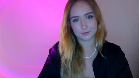 Snapshot of lulu_baby1 chatting on October 4, 11:19 am Lulu Baby18 online show from October 4, 11:19 am