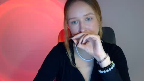 Snapshot of lulu_baby1 chatting on October 17, 5:37 pm Lulu Baby18 online show from October 17, 5:37 pm