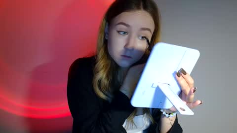 Snapshot of lulu_baby1 chatting on October 19, 7:42 am Lulu Baby18 online show from October 19, 7:42 am