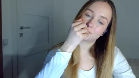 Lulu Baby18 online show from February 10, 8:46 pm