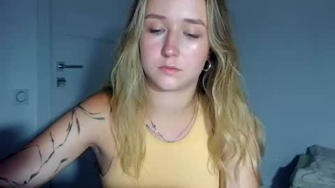 Snapshot of lulu_baby1 chatting on July 27, 8:05 pm Lulu Baby18 online show from July 27, 8:05 pm