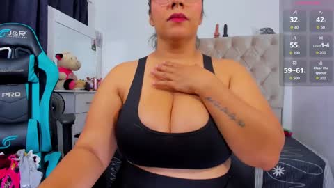  ferrer   online show from November 14, 8:29 pm