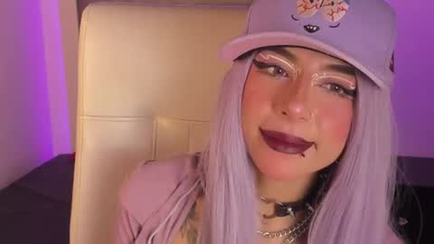 elizabeth online show from July 22, 12:46 am
