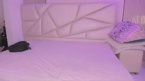 Snapshot of lulu_kawai chatting on May 27, 7:22 pm lulu online show from May 27, 7:22 pm