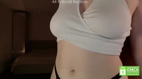 Snapshot of lulu_moons chatting on June 15, 5:04 pm Lulu online show from June 15, 5:04 pm