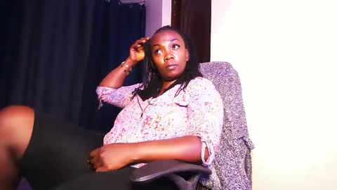 lulu_sparks1 online show from February 7, 4:05 am