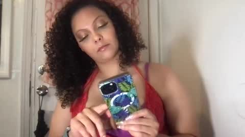 Snapshot of luluvalenttine chatting on September 24, 5:22 am LuLu Valenttine Hot Sexy HawaiianCape Verde online show from September 24, 5:22 am