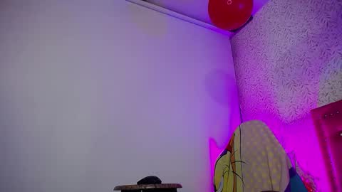 Luly online show from February 20, 3:14 am