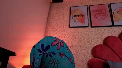 Snapshot of luly_blue chatting on June 25, 4:12 am Luly online show from June 25, 4:12 am