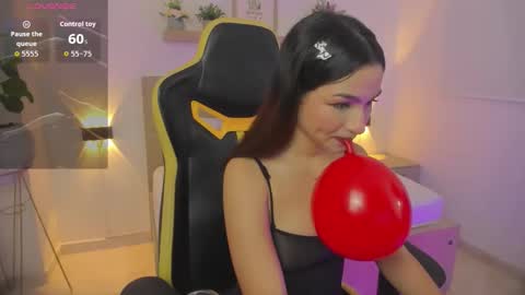 L U M A online show from November 16, 3:01 am