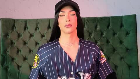 Snapshot of lumars_ chatting on December 9, 12:56 am Lumars online show from December 9, 12:56 am