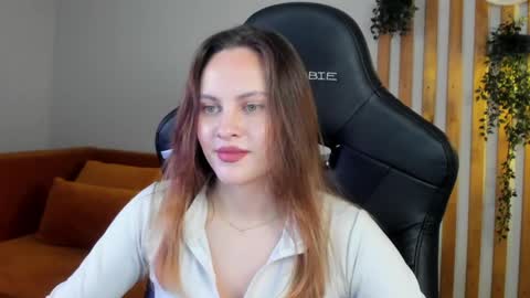 Snapshot of lumerisoren chatting on May 26, 5:14 am lumerisoren online show from May 26, 5:14 am