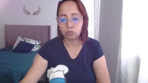 Snapshot of lumi_84 chatting on January 3, 10:19 pm LUMI online show from January 3, 10:19 pm