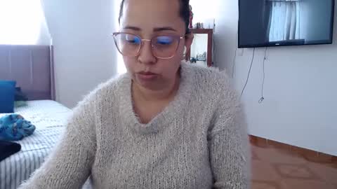 Snapshot of lumi_84 chatting on January 30, 1:53 pm LUMI online show from January 30, 1:53 pm