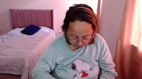 Snapshot of lumi_84 chatting on September 21, 1:57 pm LUMI online show from September 21, 1:57 pm