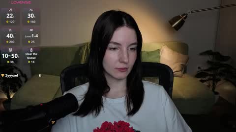 Snapshot of lumina_dark chatting on June 5, 2:23 pm Lumi online show from June 5, 2:23 pm