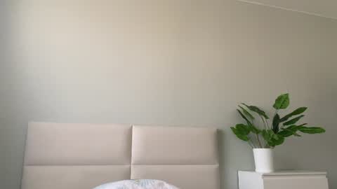 Snapshot of lumineess chatting on June 30, 11:11 am Catherine online show from June 30, 11:11 am