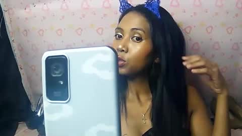 Luna online show from January 9, 4:54 pm