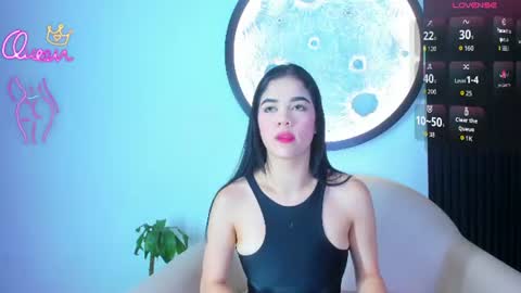Snapshot of luna__02 chatting on June 11, 11:30 am Luna online show from June 11, 11:30 am