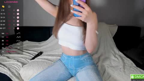 Snapshot of luna__l chatting on May 8, 7:41 pm Alice online show from May 8, 7:41 pm