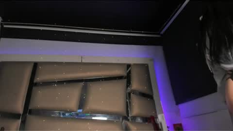 Snapshot of luna__scarlett chatting on April 24, 1:30 am luna online show from April 24, 1:30 am