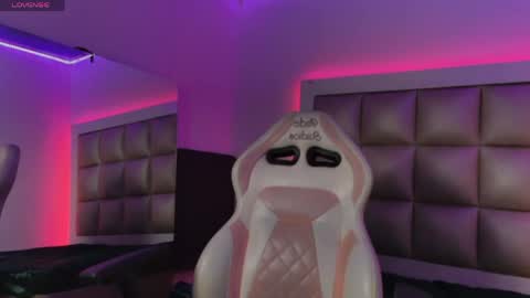 Snapshot of luna__scarlett chatting on May 12, 12:24 pm luna online show from May 12, 12:24 pm