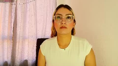 luna__velvet online show from July 6, 12:13 pm
