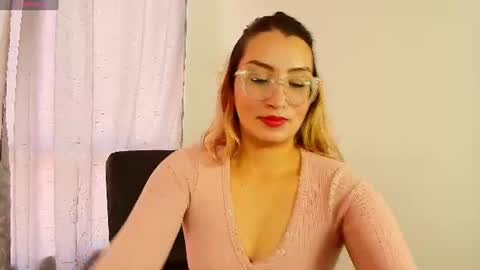 luna__velvet online show from July 17, 12:56 pm
