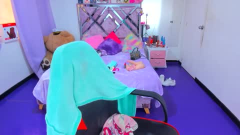 Snapshot of luna_analya chatting on May 2, 6:57 pm luna_analya online show from May 2, 6:57 pm