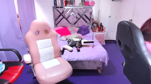 Snapshot of luna_analya chatting on May 25, 8:04 pm luna_analya online show from May 25, 8:04 pm
