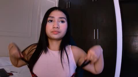 Snapshot of luna_and_banji chatting on November 18, 1:04 pm luna and banji online show from November 18, 1:04 pm