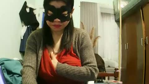 luna_beauty25 online show from February 21, 12:00 am