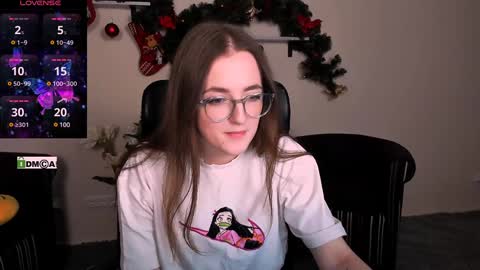 Snapshot of luna_berryy chatting on January 3, 11:23 pm luna_berryy online show from January 3, 11:23 pm