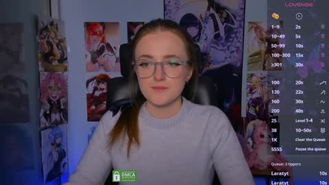 Snapshot of luna_berryy chatting on January 18, 2:47 am luna_berryy online show from January 18, 2:47 am