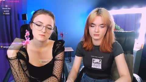 Snapshot of luna_berryy chatting on January 26, 9:51 am luna_berryy online show from January 26, 9:51 am