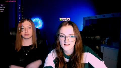 Snapshot of luna_berryy chatting on February 6, 8:23 pm luna_berryy online show from February 6, 8:23 pm