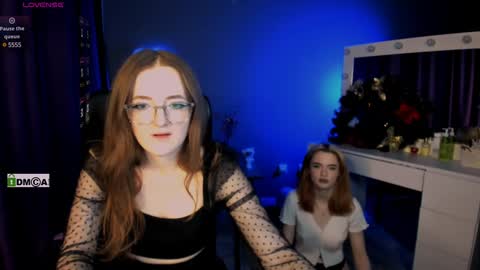 Snapshot of luna_berryy chatting on February 8, 2:04 am luna_berryy online show from February 8, 2:04 am