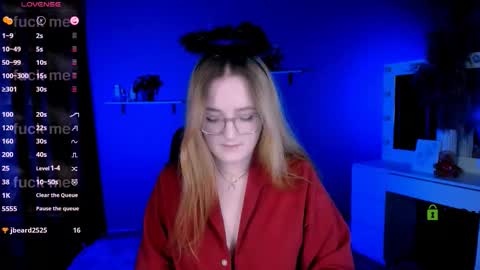 Snapshot of luna_berryy chatting on October 2, 7:54 pm luna_berryy online show from October 2, 7:54 pm