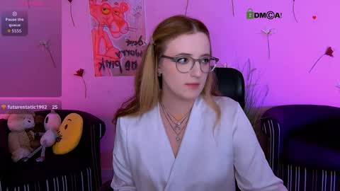 Snapshot of luna_berryy chatting on May 22, 7:30 pm luna_berryy online show from May 22, 7:30 pm
