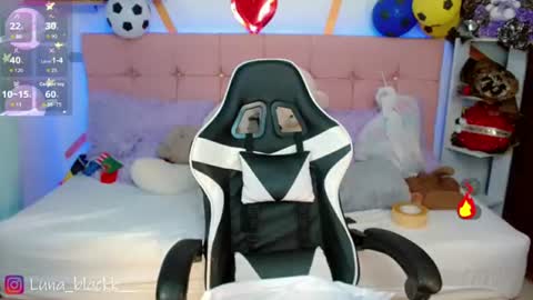 Snapshot of luna_blackk_ chatting on June 30, 9:27 pm Luna online show from June 30, 9:27 pm