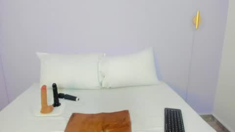 L U N A  online show from July 16, 12:22 pm