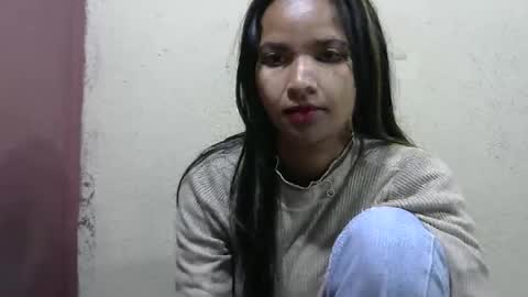Snapshot of luna_cherry0 chatting on May 6, 4:08 am Laura online show from May 6, 4:08 am