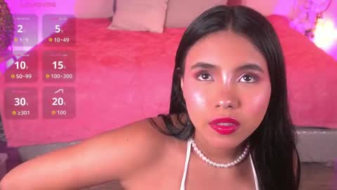 Lunita online show from May 15, 7:10 pm