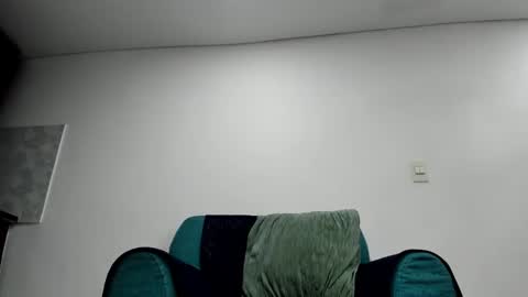 luna  online show from February 18, 2:27 pm