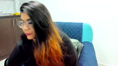 luna  online show from February 22, 11:24 am